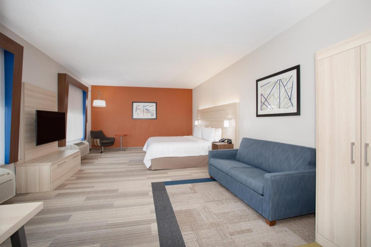 Holiday Inn Express & Suites Phoenix Glendale Dist By Ihg Номер фото