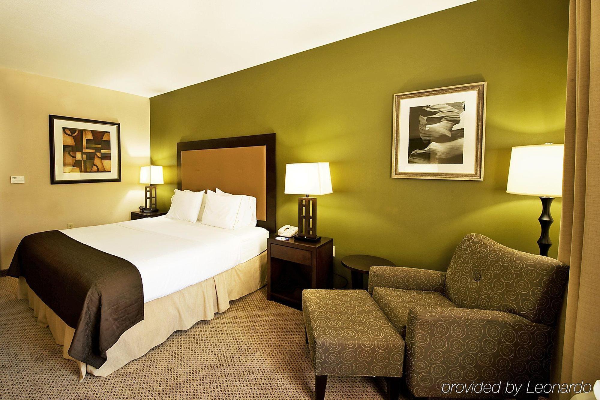 Holiday Inn Express & Suites Phoenix Glendale Dist By Ihg Экстерьер фото