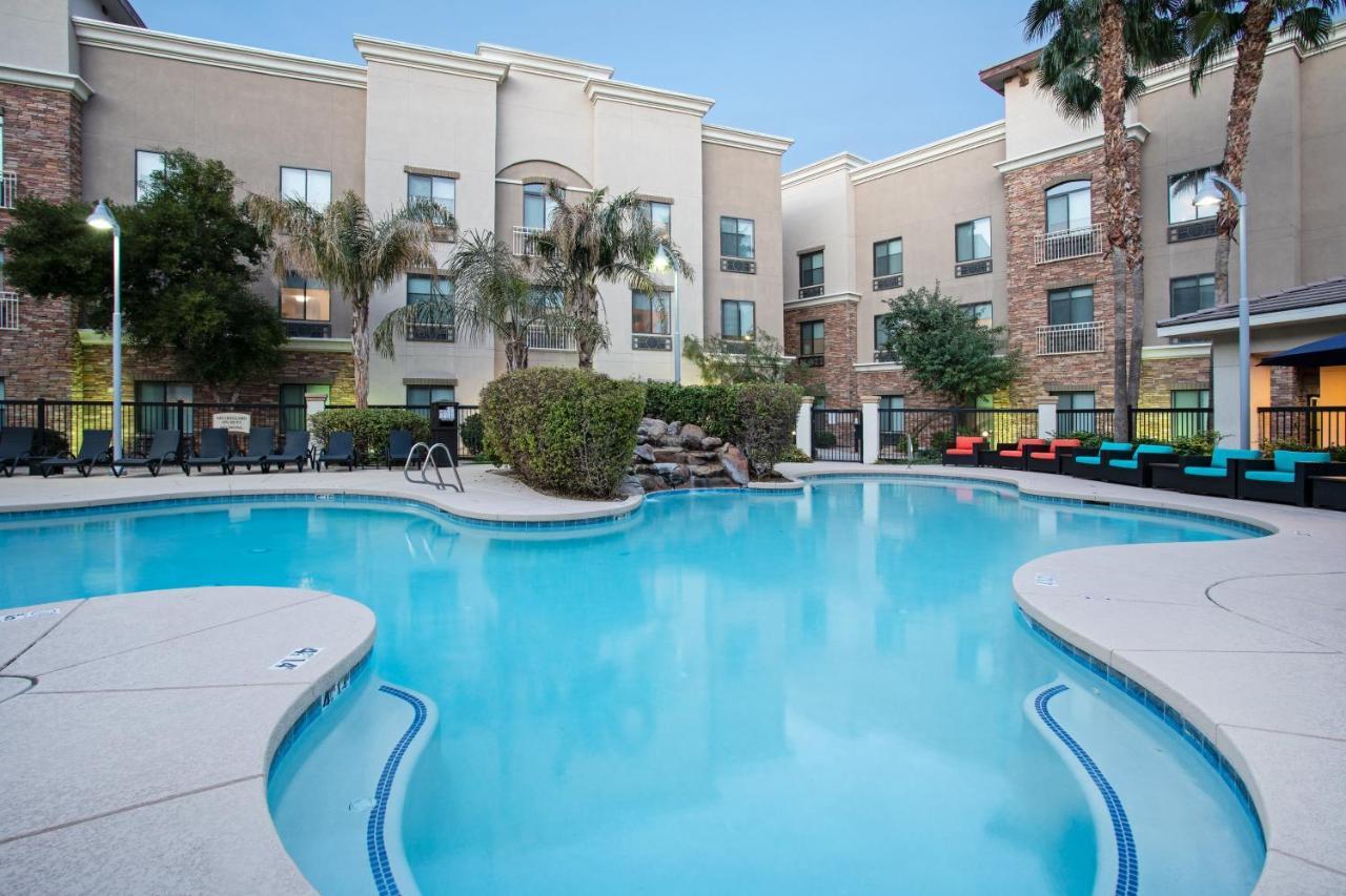 Holiday Inn Express & Suites Phoenix Glendale Dist By Ihg Экстерьер фото