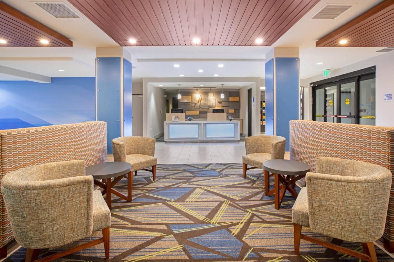 Holiday Inn Express & Suites Phoenix Glendale Dist By Ihg Экстерьер фото
